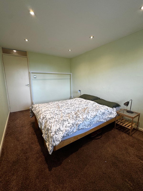 Room Cable Street in Greater London