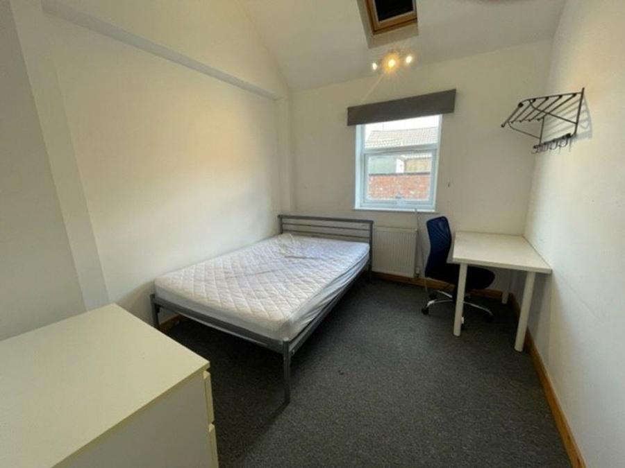 Room Thorpe Street in Leicester