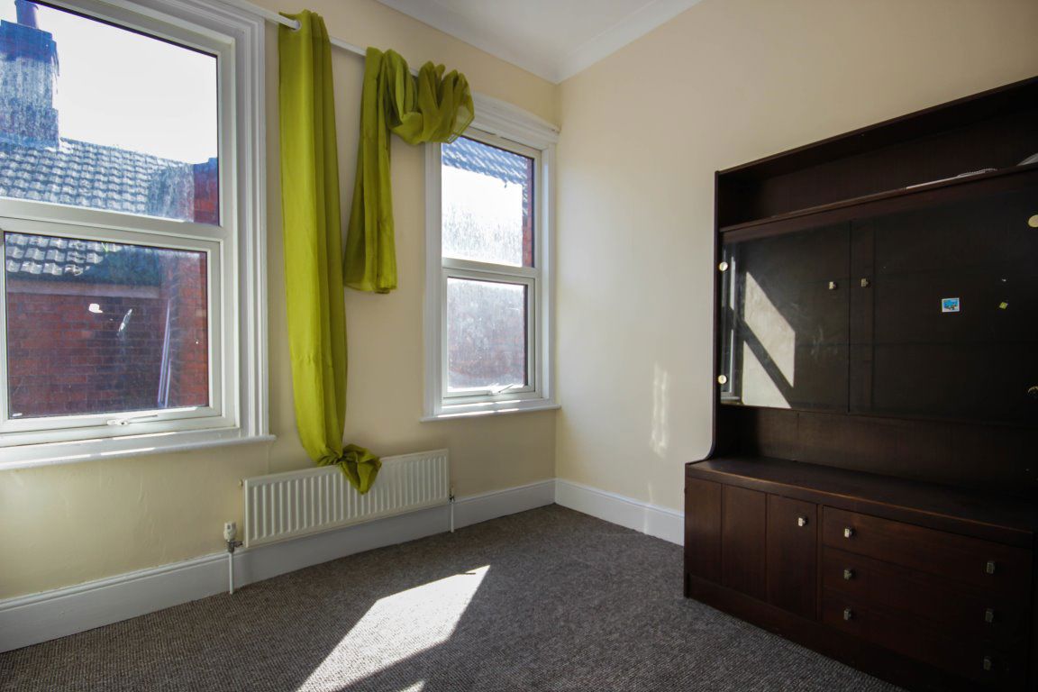 Flat Sleaford Road in Boston