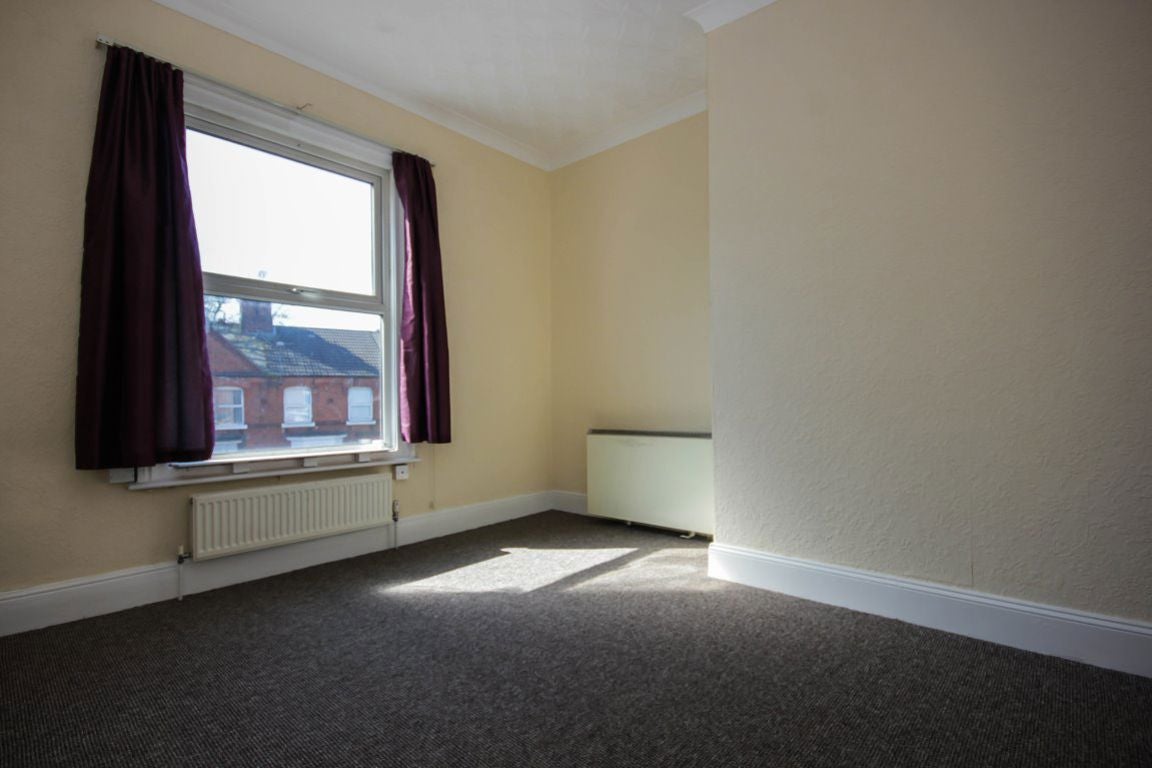 Flat Sleaford Road in Boston