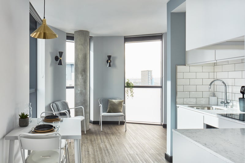 Flat Crossharbour Plaza in Greater London