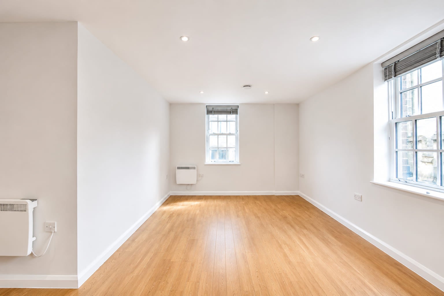 Flat Newmarket Avenue in Bristol
