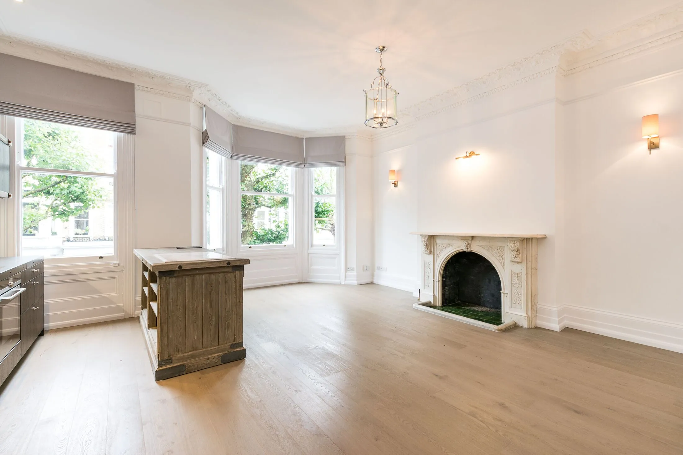 Flat Philbeach Gardens in Greater London