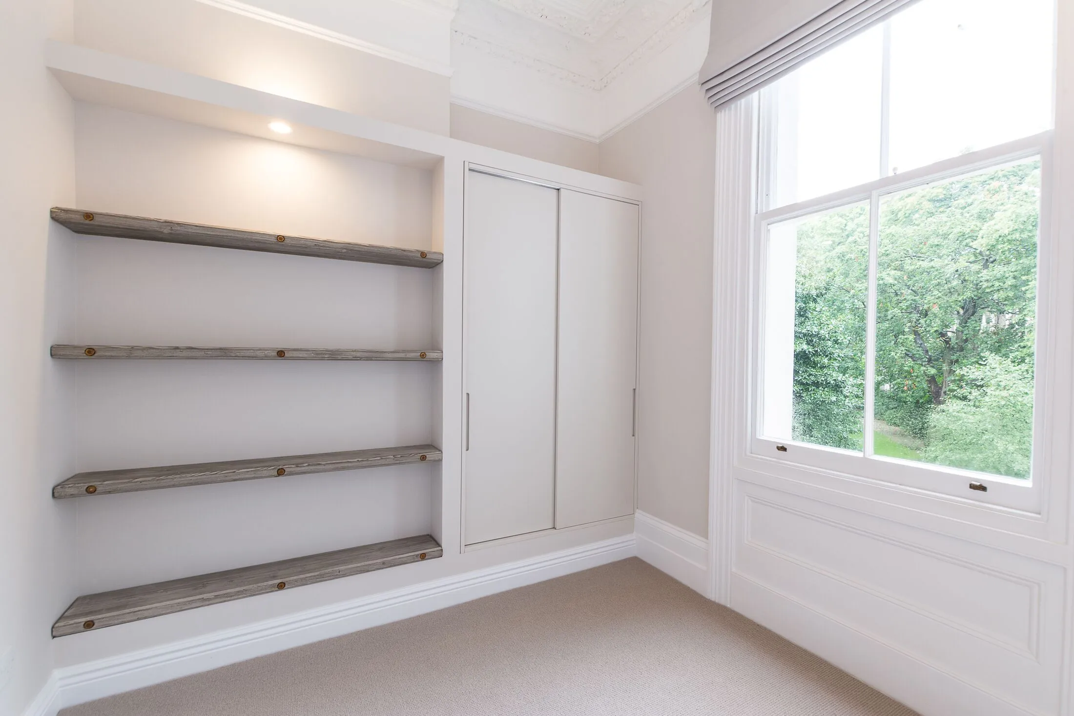 Flat Philbeach Gardens in Greater London