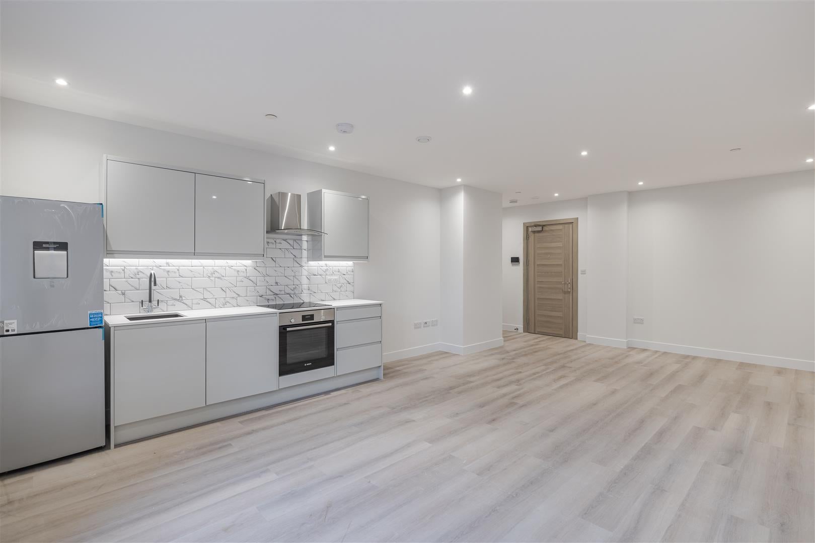 Flat Cowley Business Park in Greater London