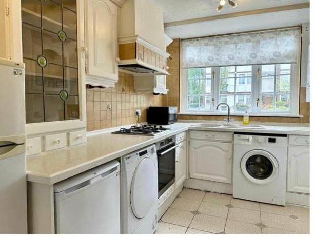 Room John Barnes Walk in Greater London