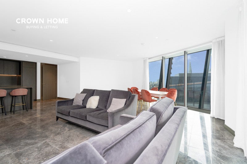 Flat Blackfriars Road in Greater London