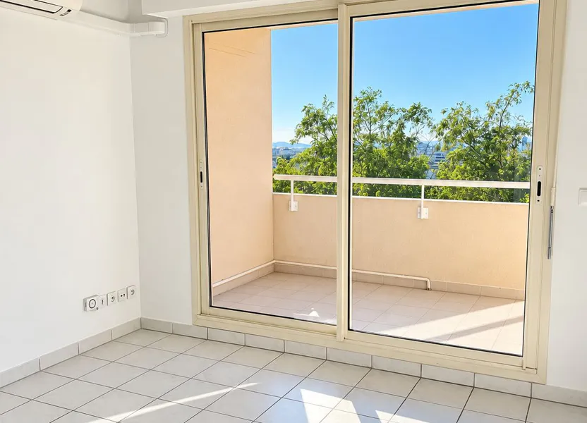 Appartement Place Claude Bernard à Marseille