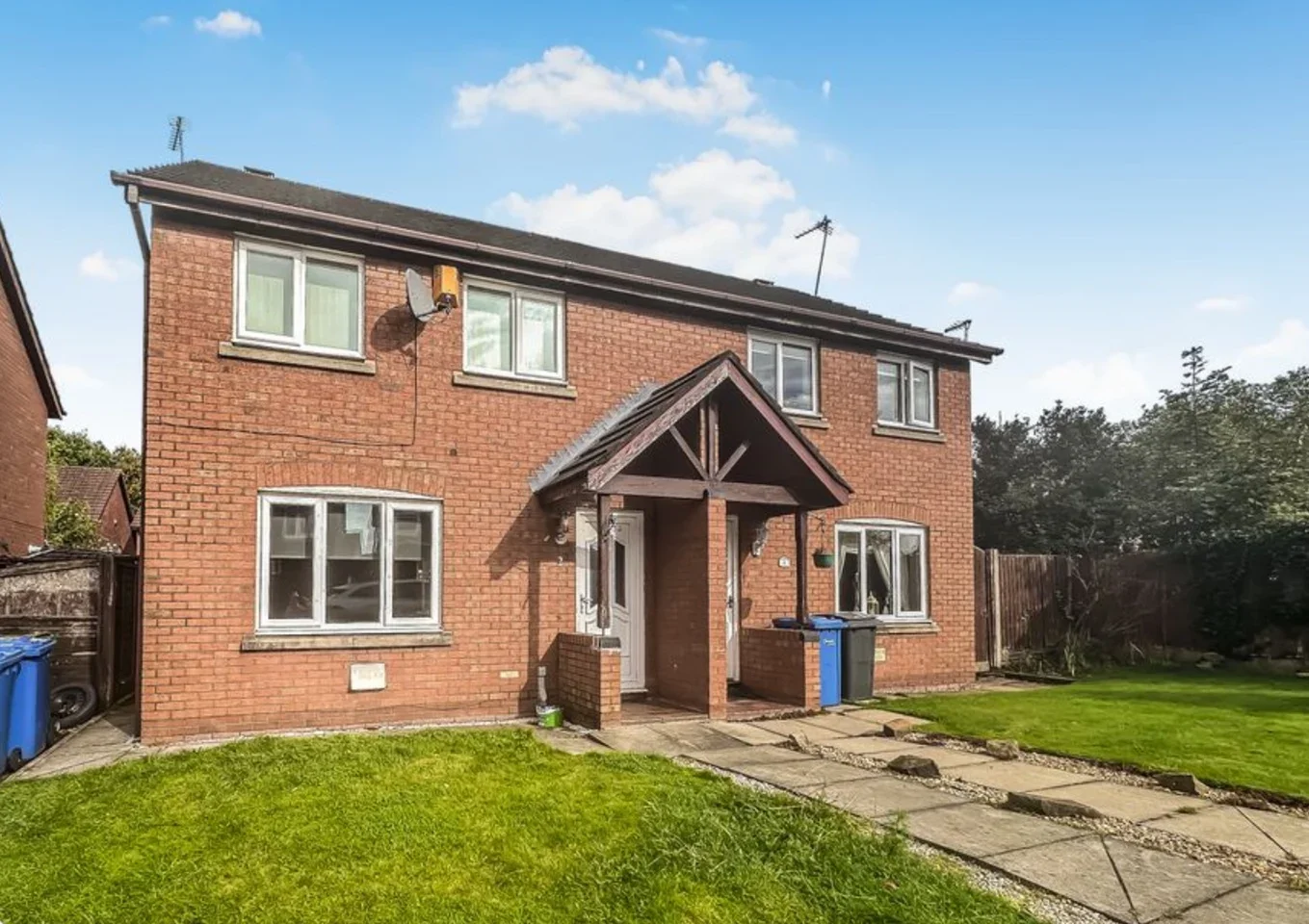 House Levisham Gardens in Warrington