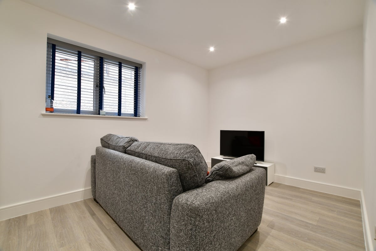 Flat Compton Avenue in Brighton