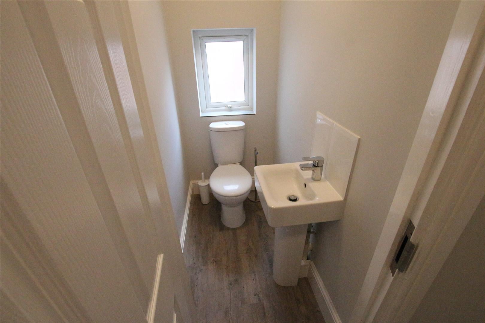 Room Abington Avenue in Northampton