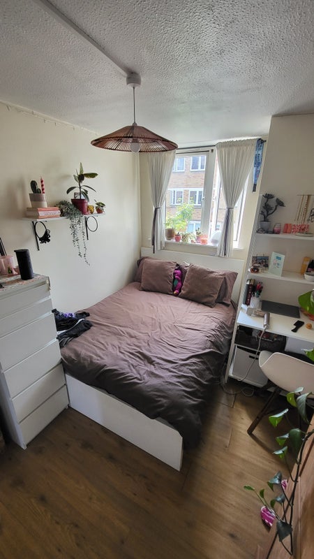 Room Lucey Road in Greater London