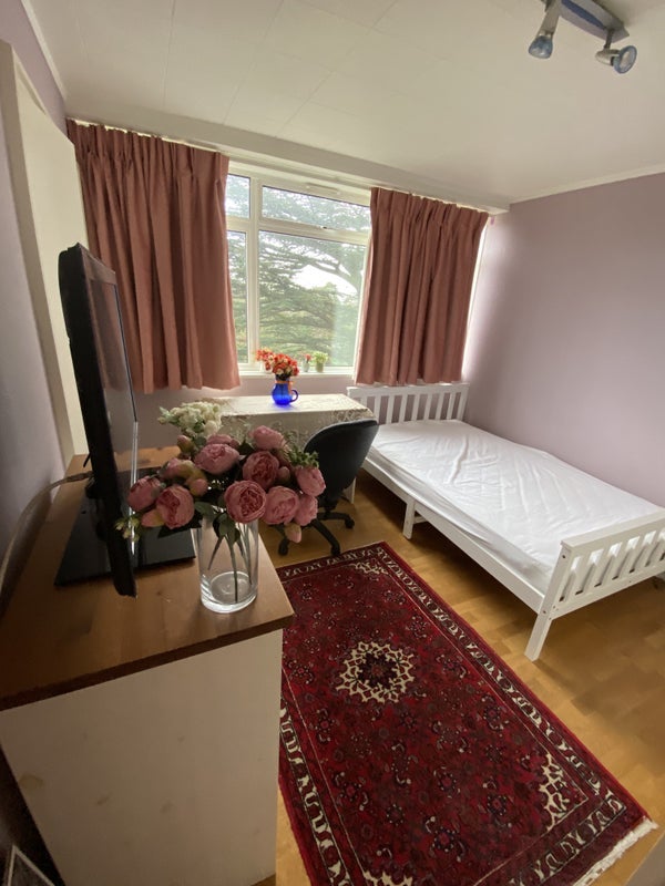 Room Heronsforde in Greater London