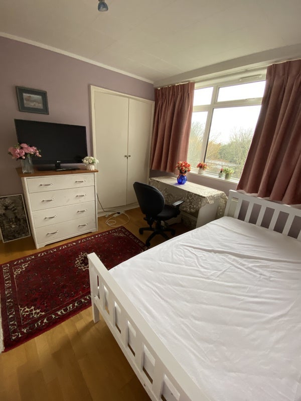 Room Heronsforde in Greater London
