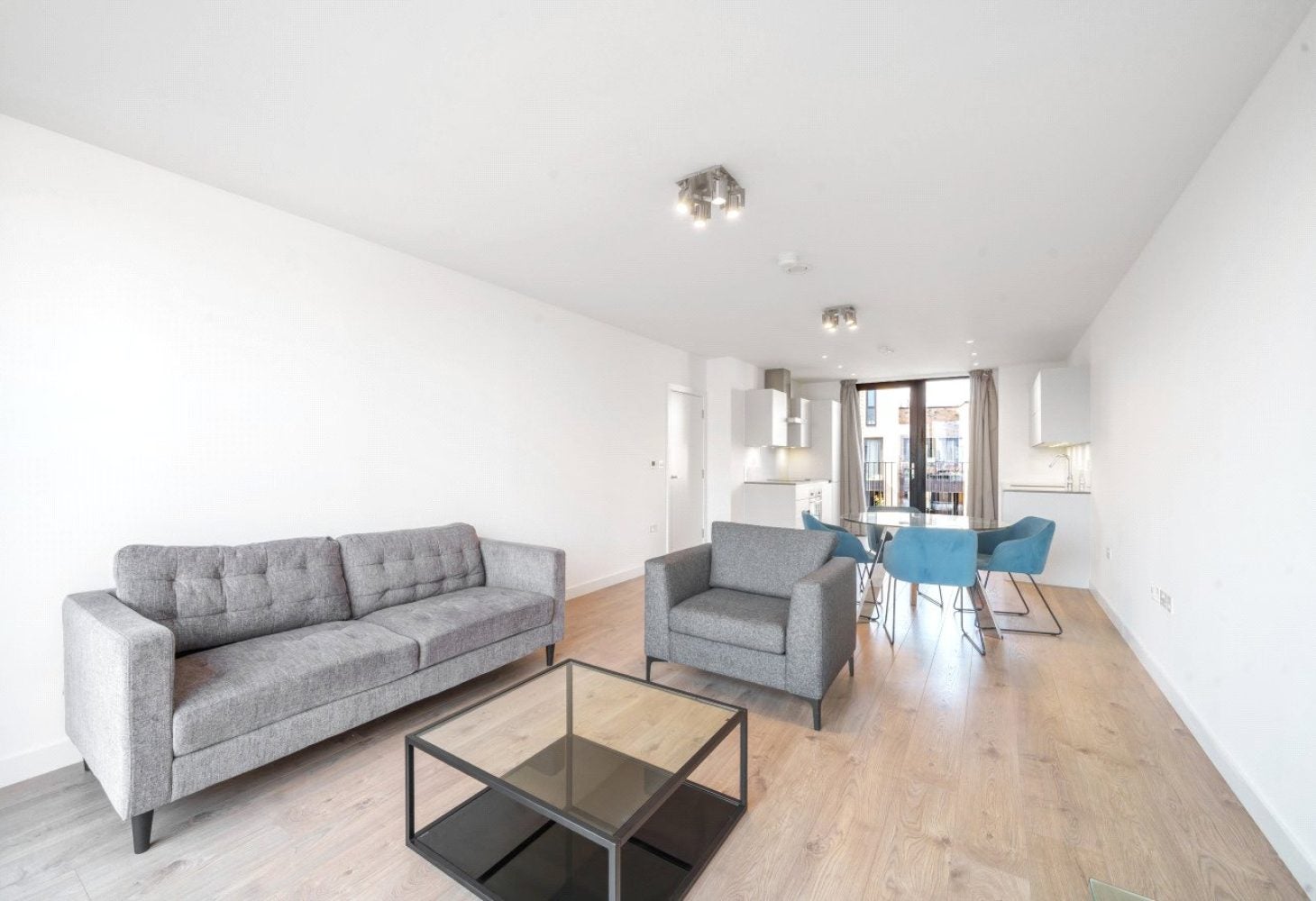 Flat Forrester Way in Greater London