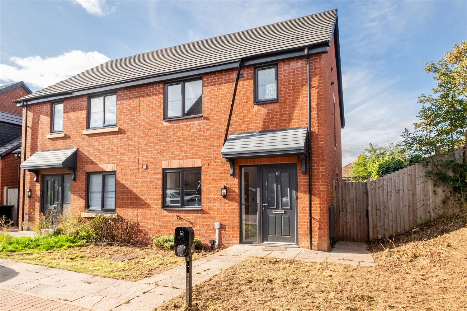 House The Woodlands in Sandwell