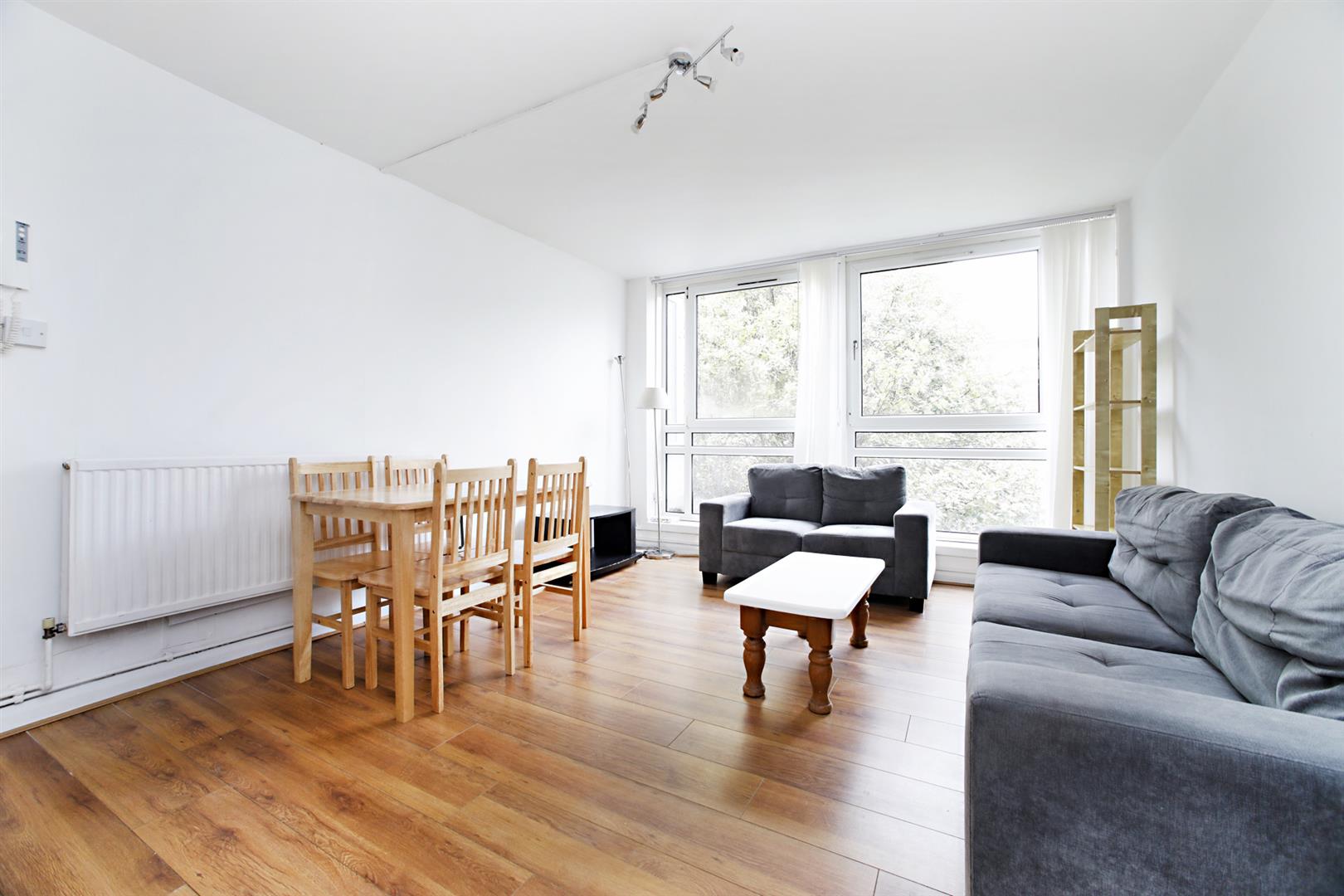 Flat Achillies Close in Greater London