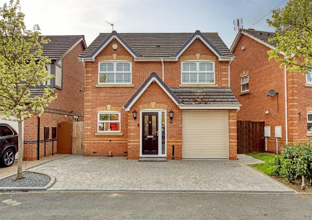 House Penkside Walk in South Staffordshire