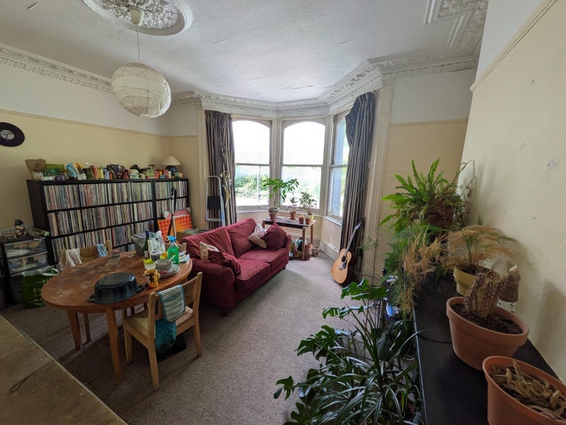Flat Coronation Road in Bristol