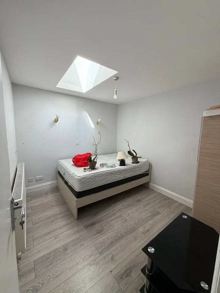 Flat Mentmore Terrace in London