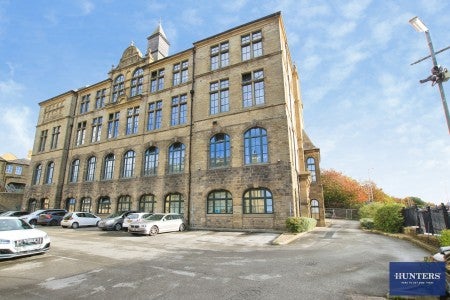 Flat Byron Street in Bradford