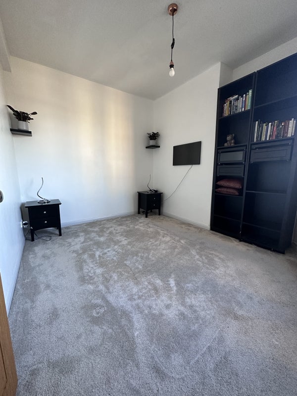 Room Tooley Street in Greater London