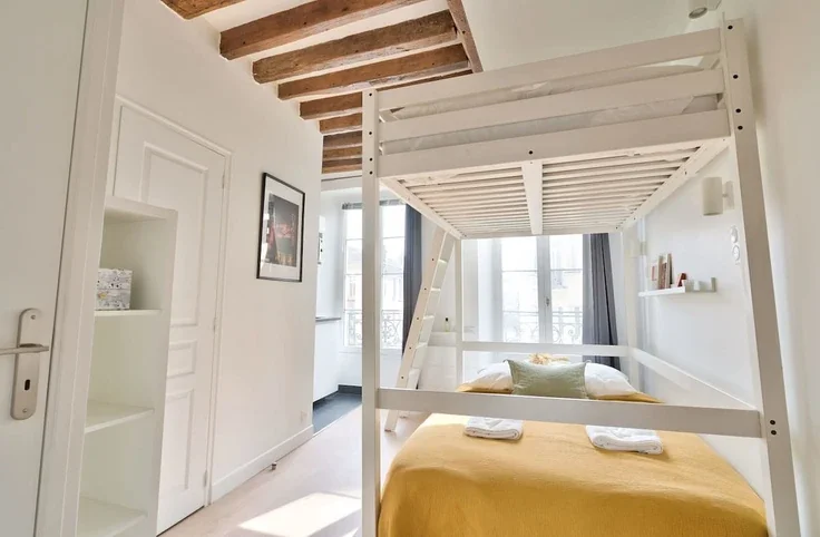 Flat Rue de l'Échiquier in Paris