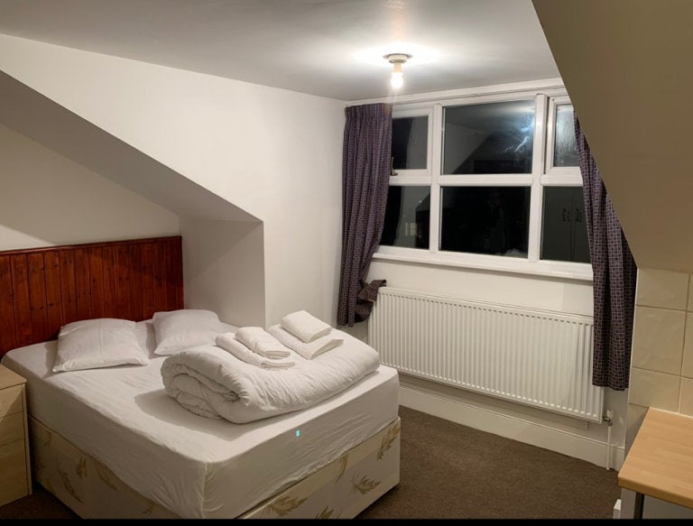Flat Glenloch Road in Greater London