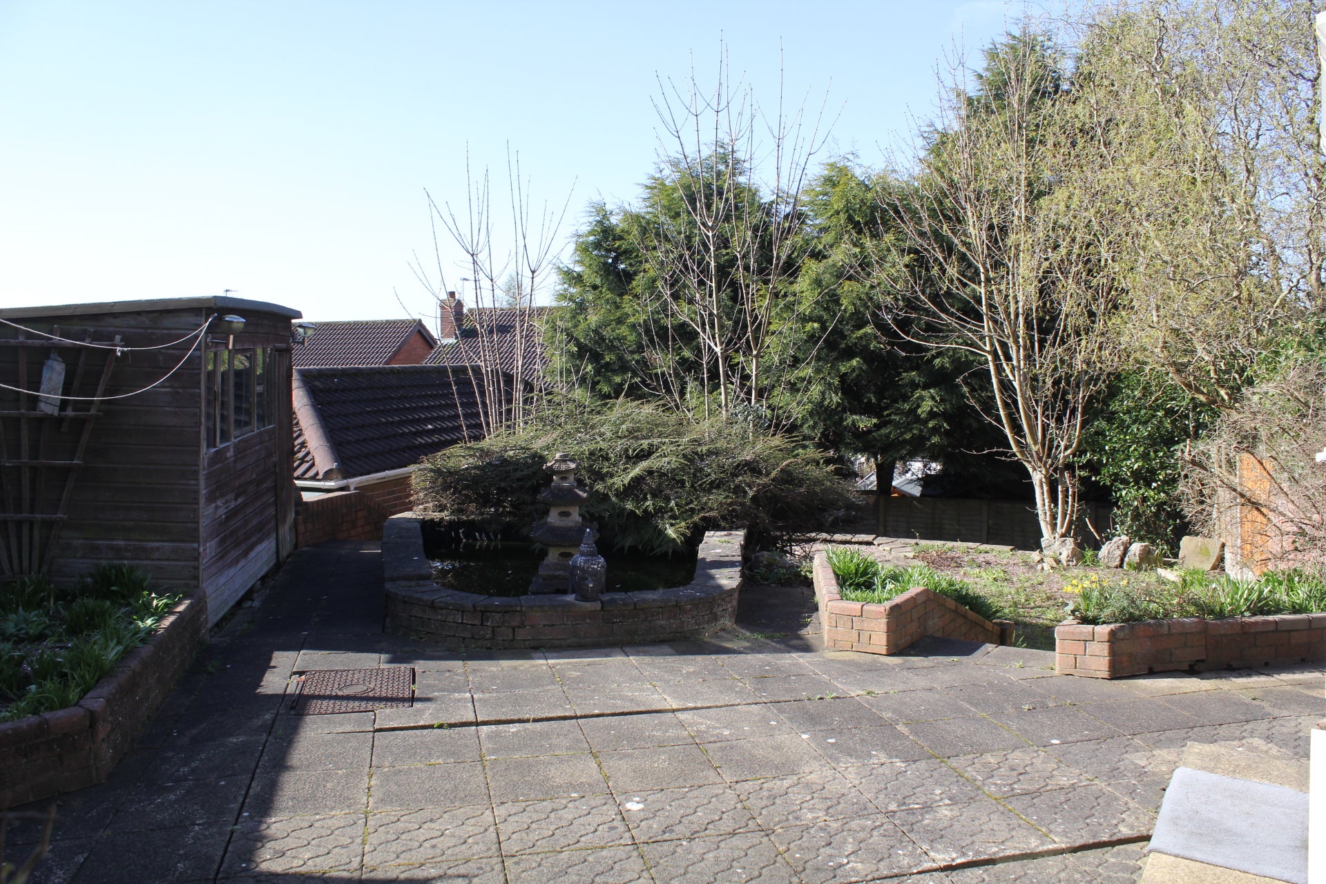 House Hillman Drive in Dudley