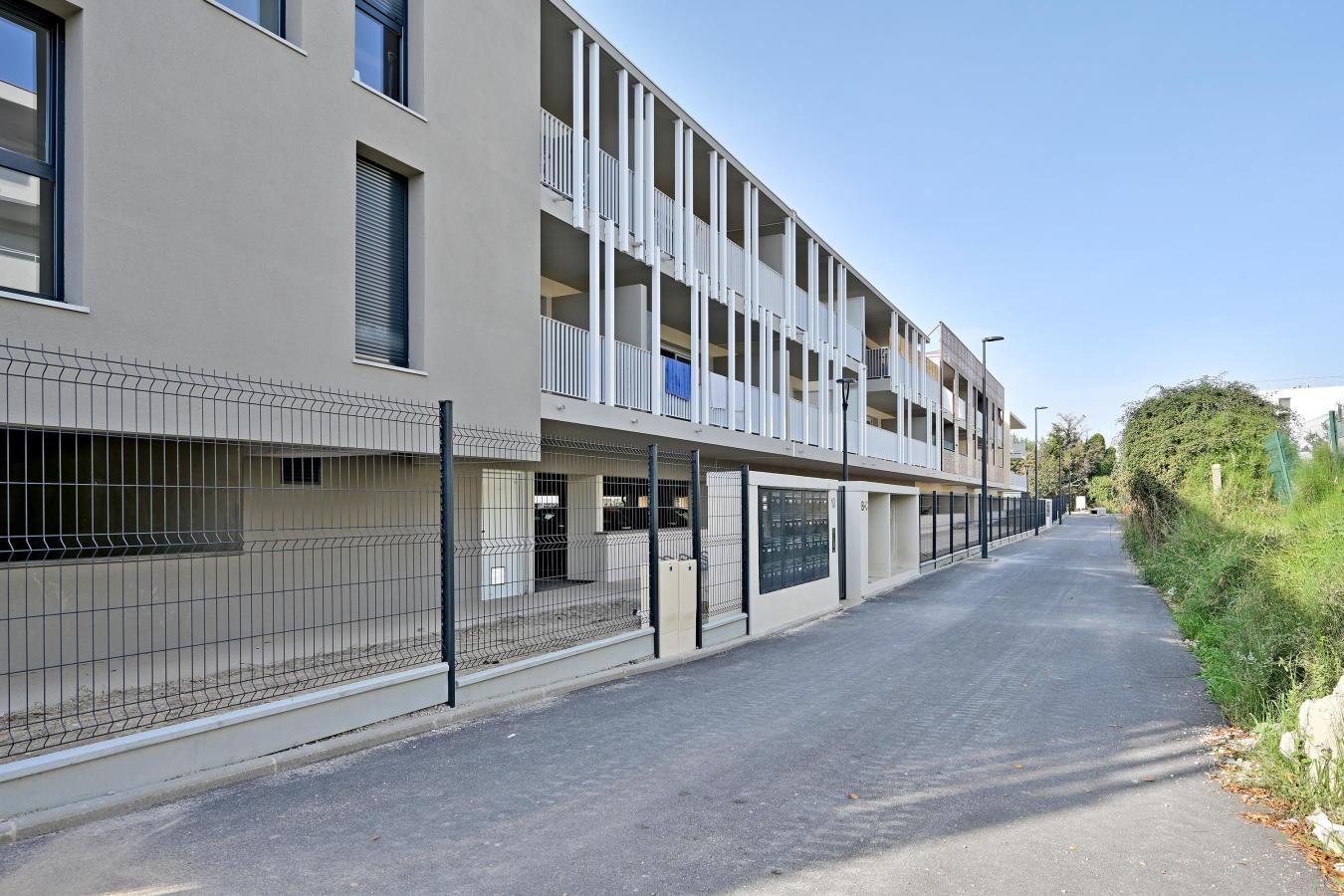Flat Rue Louis Feraud in Arles