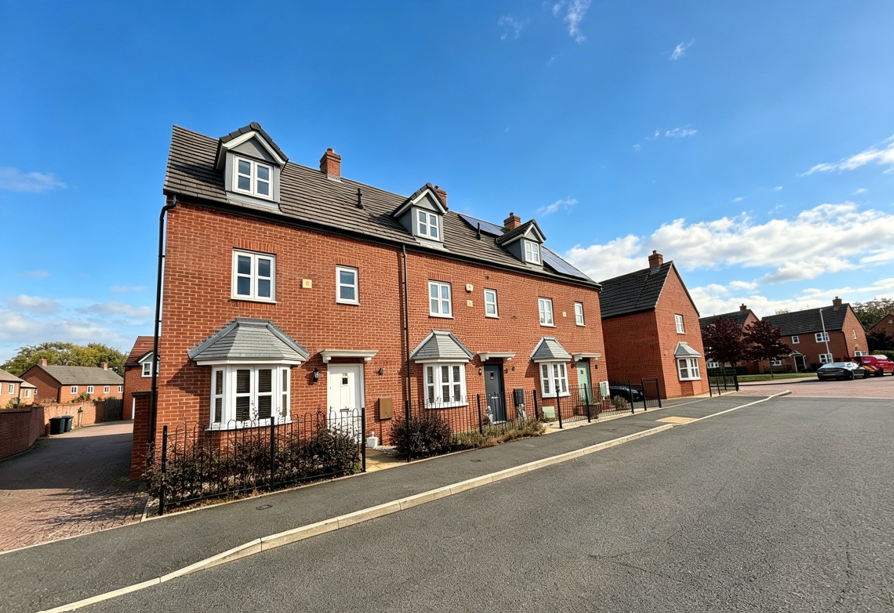 House Ubique Avenue in Stratford-on-Avon