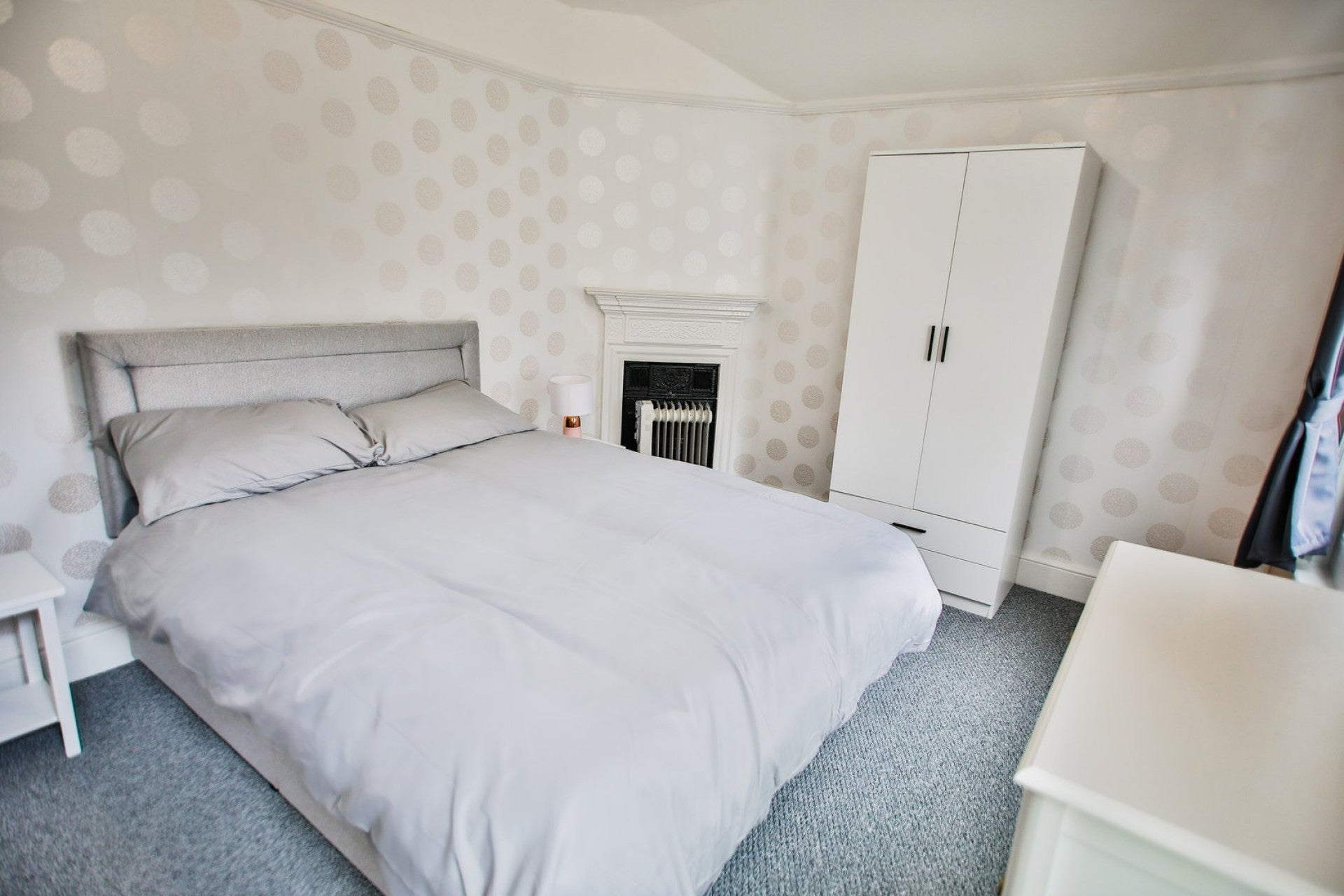 Room White Rock in St Leonards
