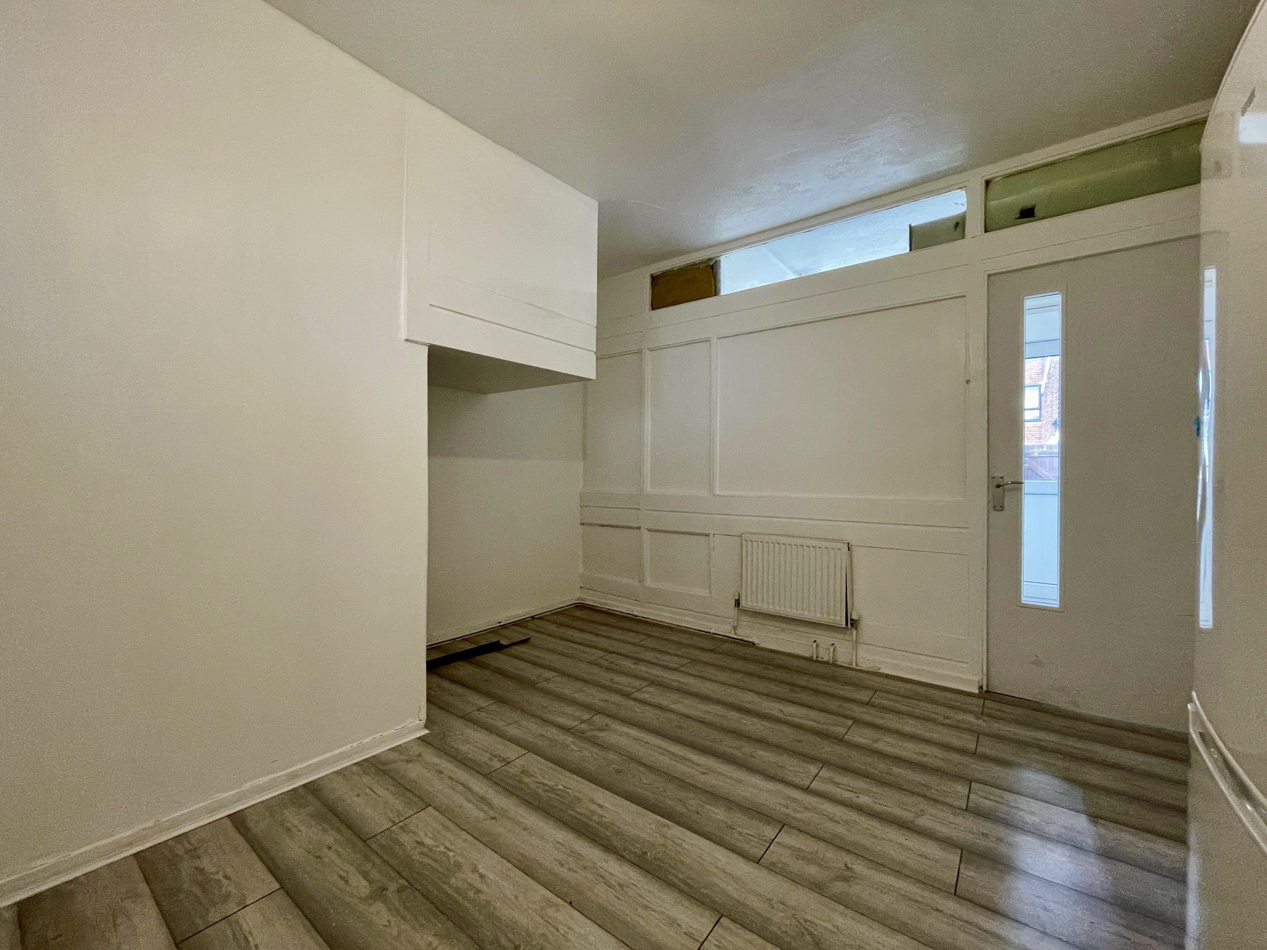 Flat Carlton Grove in Greater London