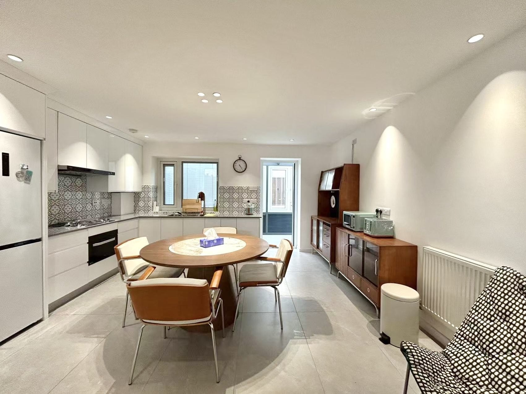 Room Nightingale Grove in Greater London
