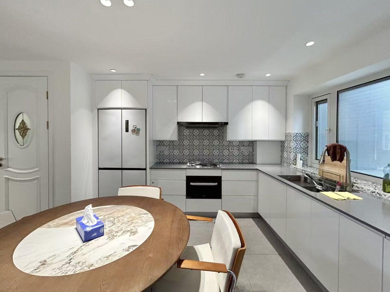 Room Nightingale Grove in Greater London