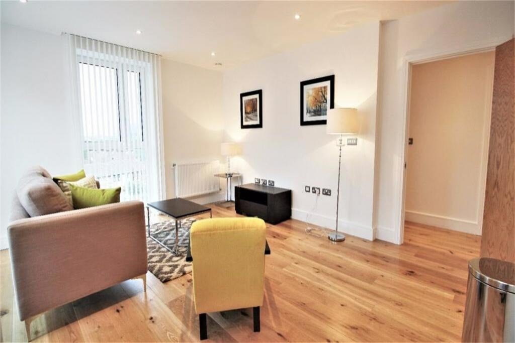 Flat Jude Street in Greater London