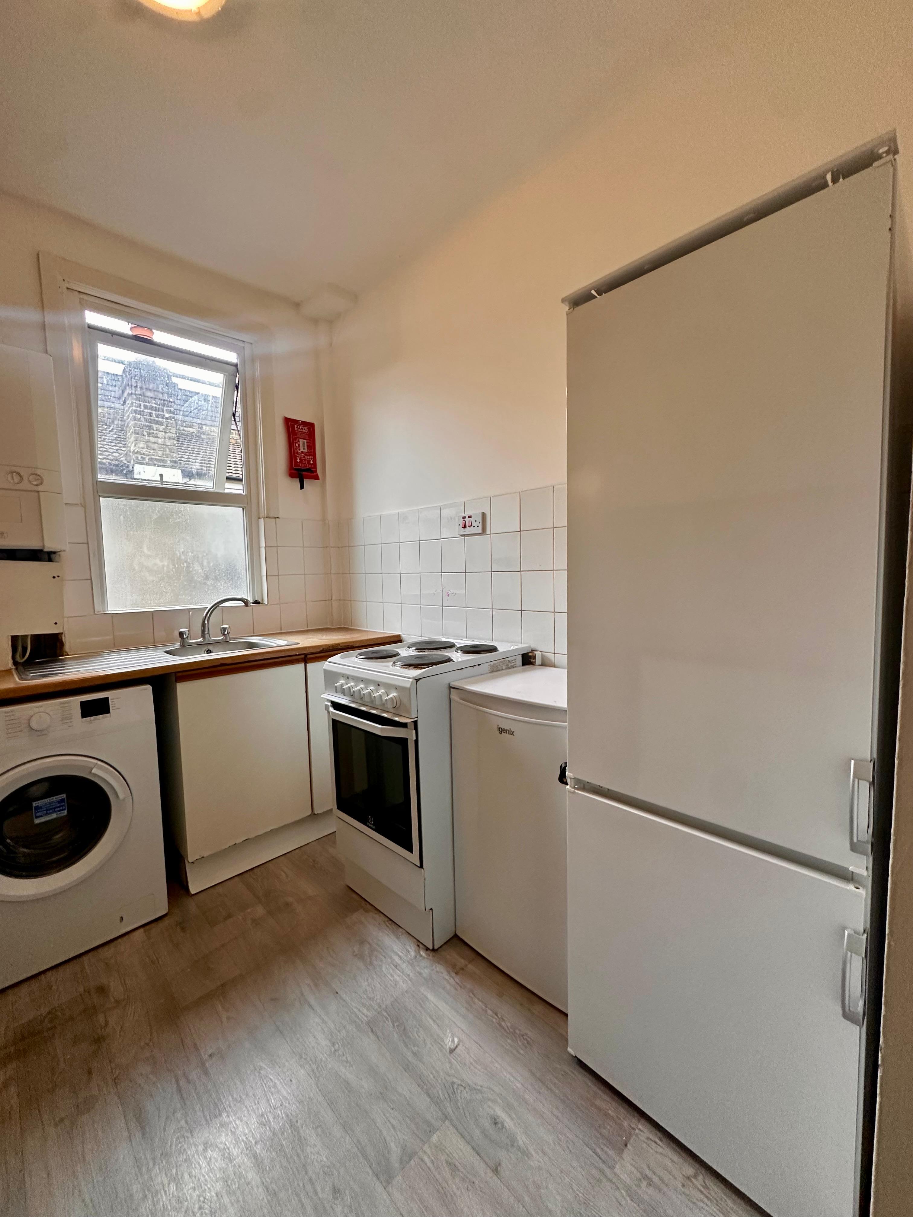 Flat Devonshire Road in Greater London