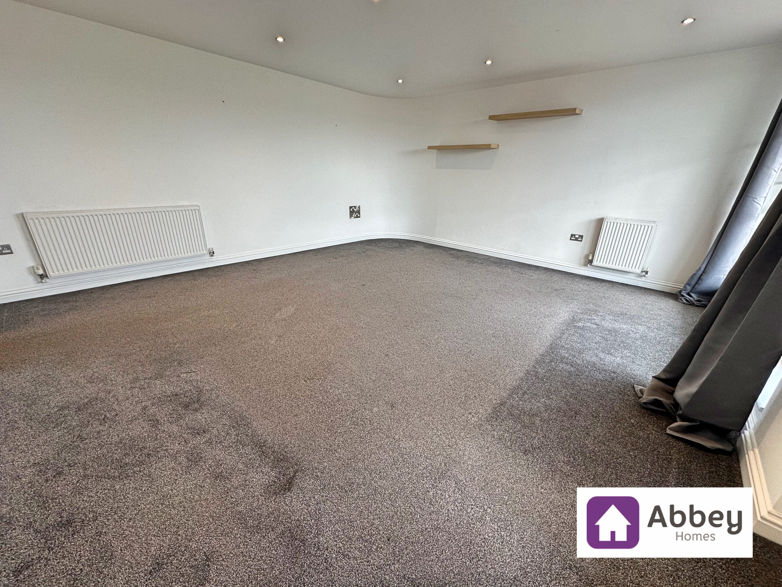 Flat Watkin Road in Leicester
