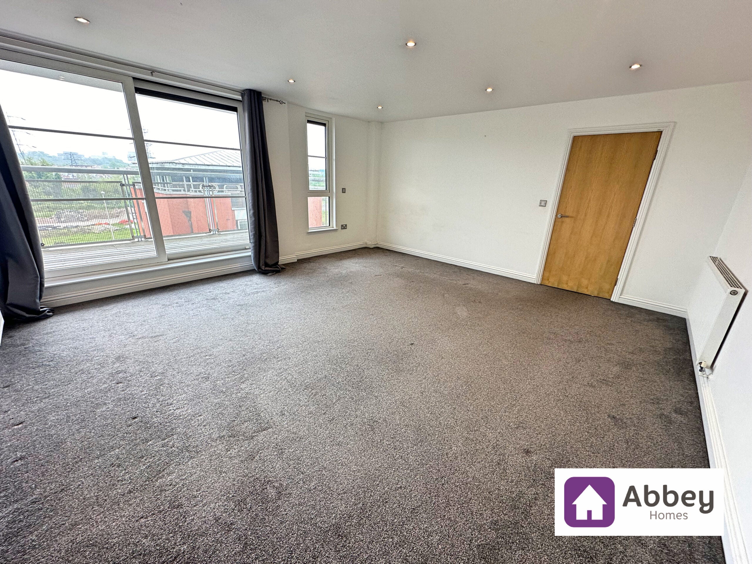 Flat Watkin Road in Leicester