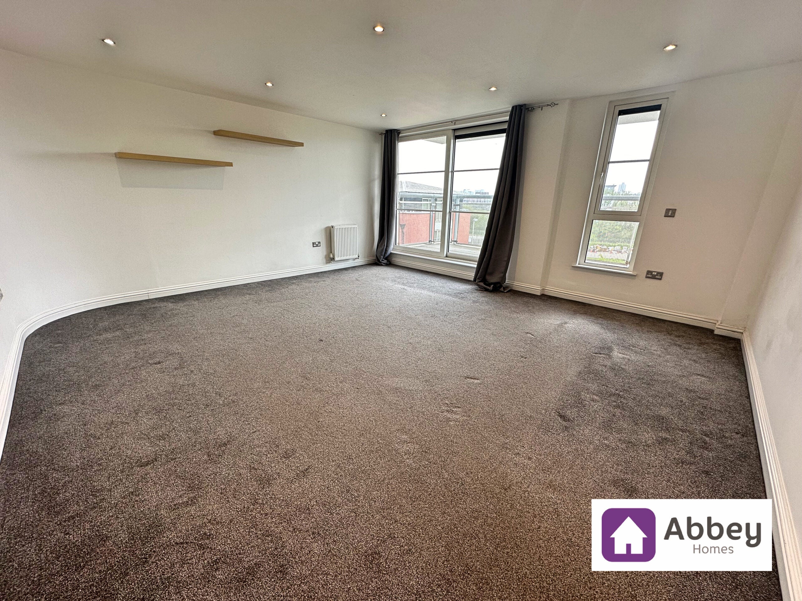 Flat Watkin Road in Leicester