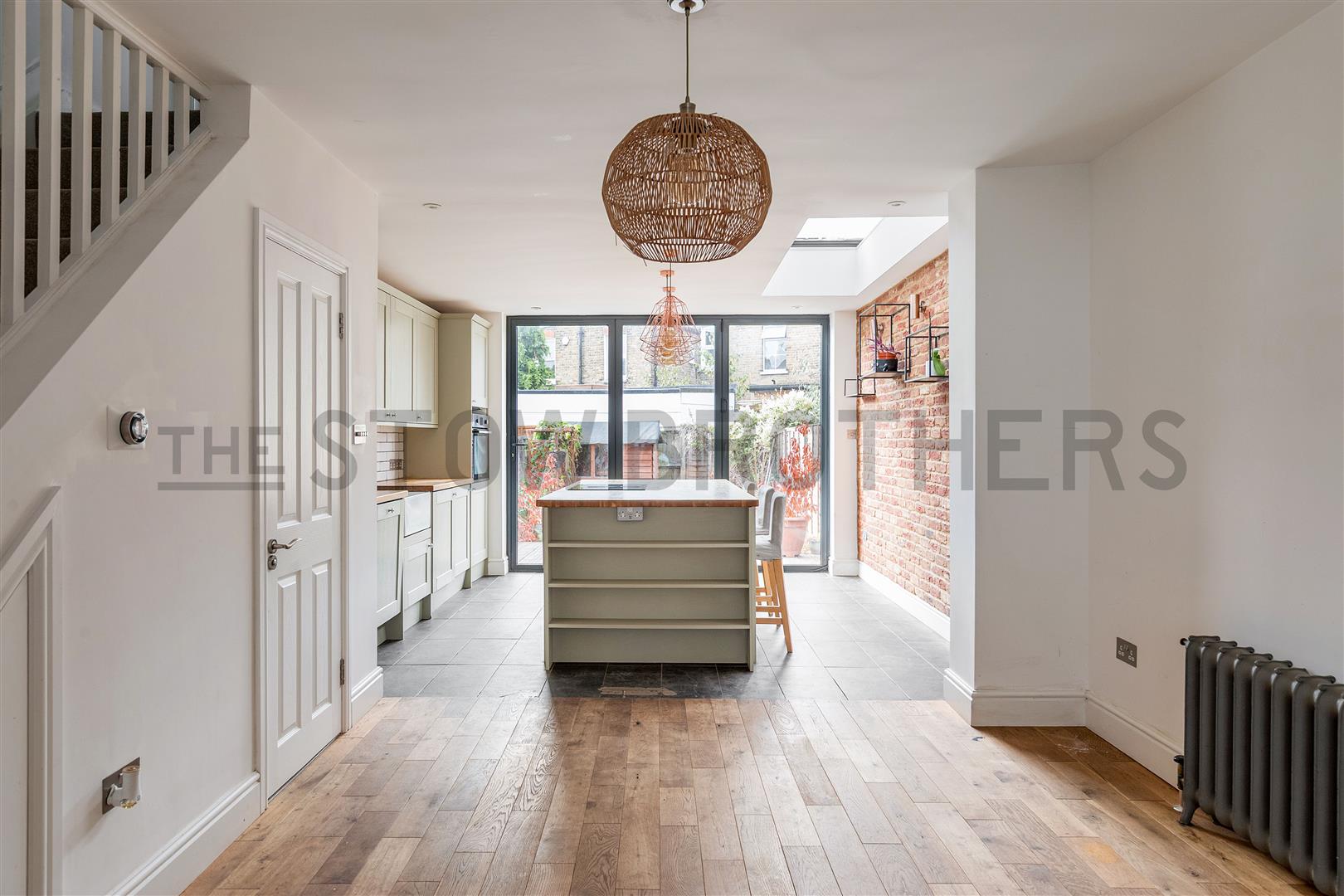 House Downsfield Road in Greater London