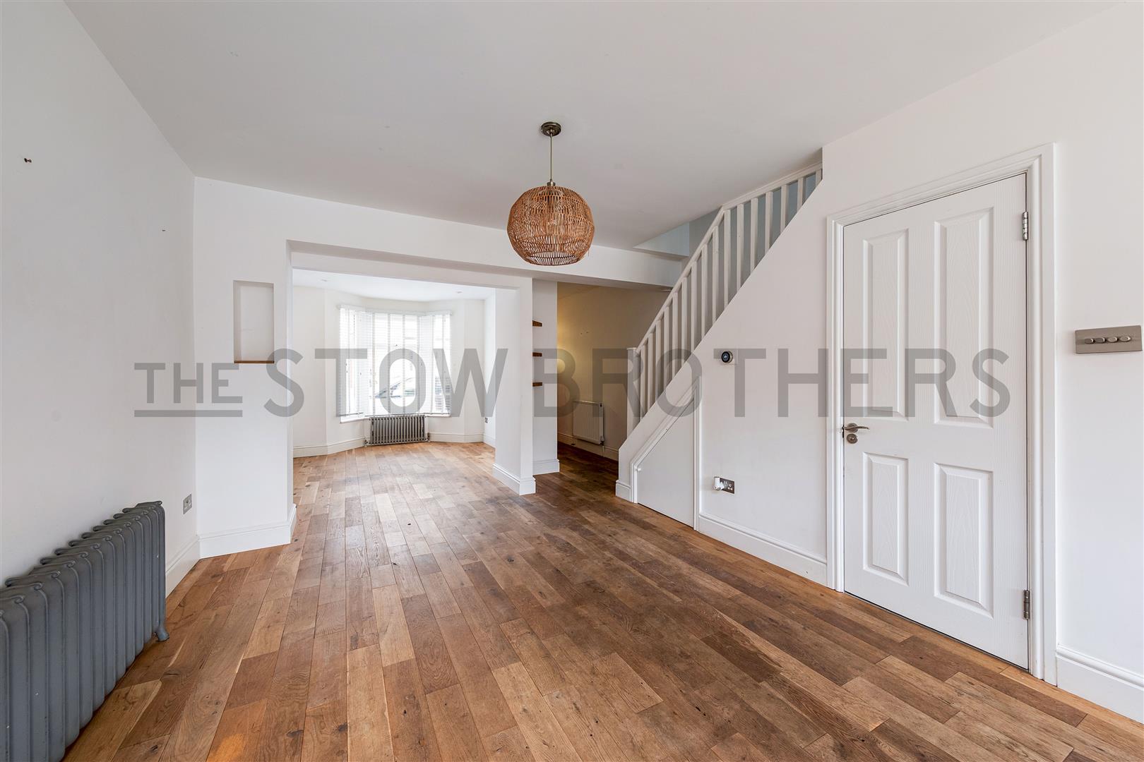 House Downsfield Road in Greater London