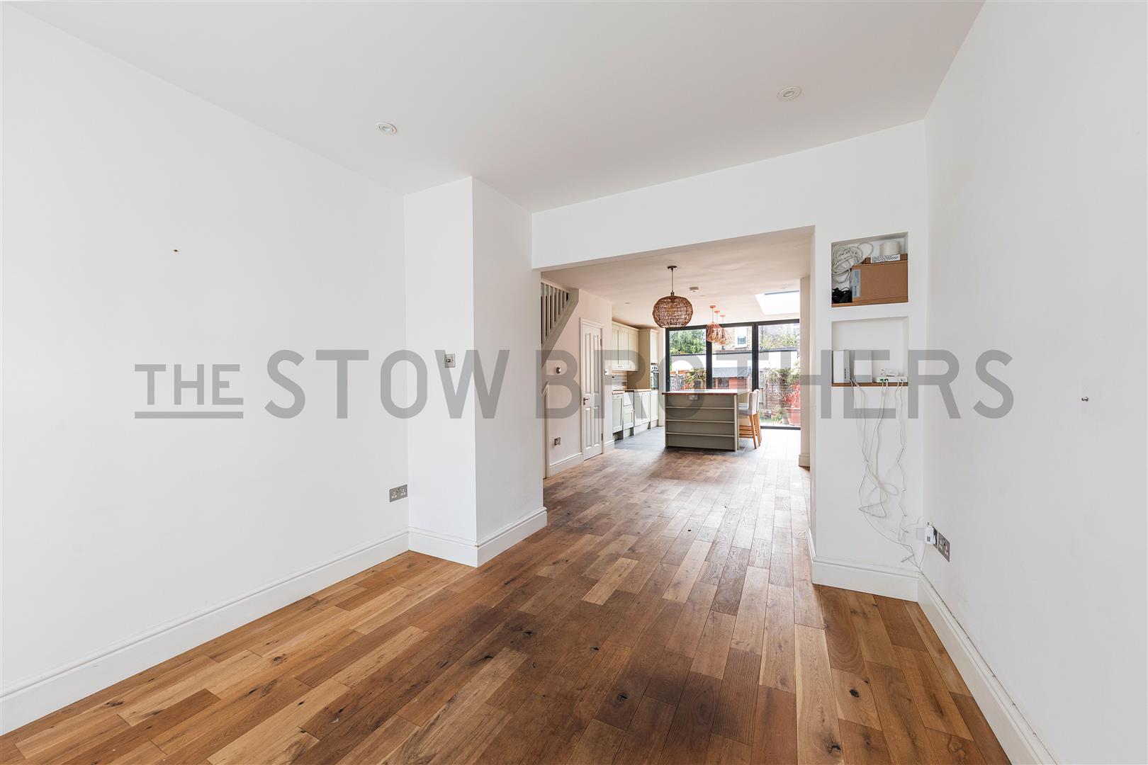 House Downsfield Road in Greater London