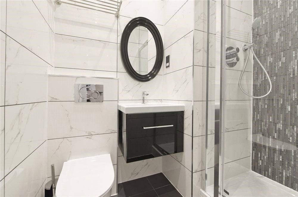 Flat Nevern Square in Greater London