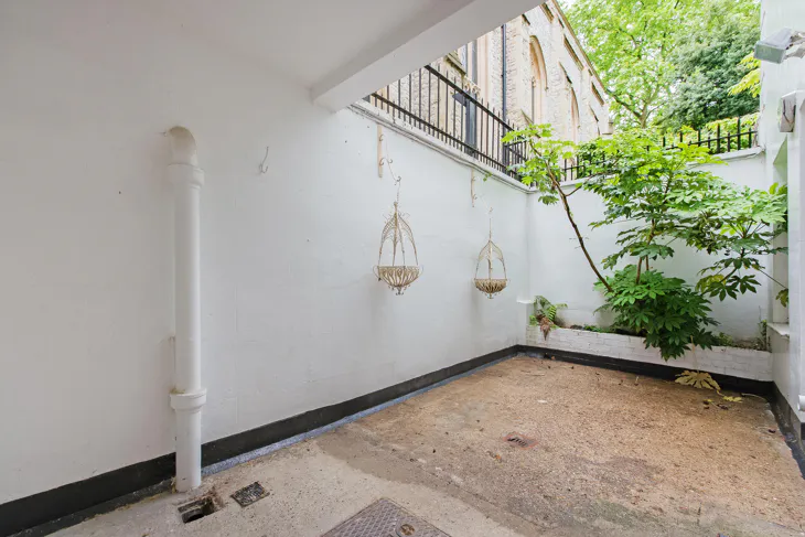 Flat Onslow Square in Greater London