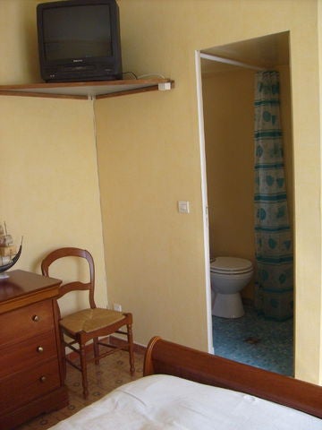 Room Les Allées de Saint-Jean in Fuveau