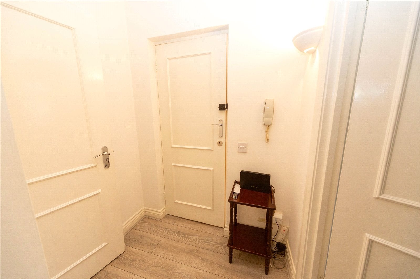 Flat West Grove in Cardiff
