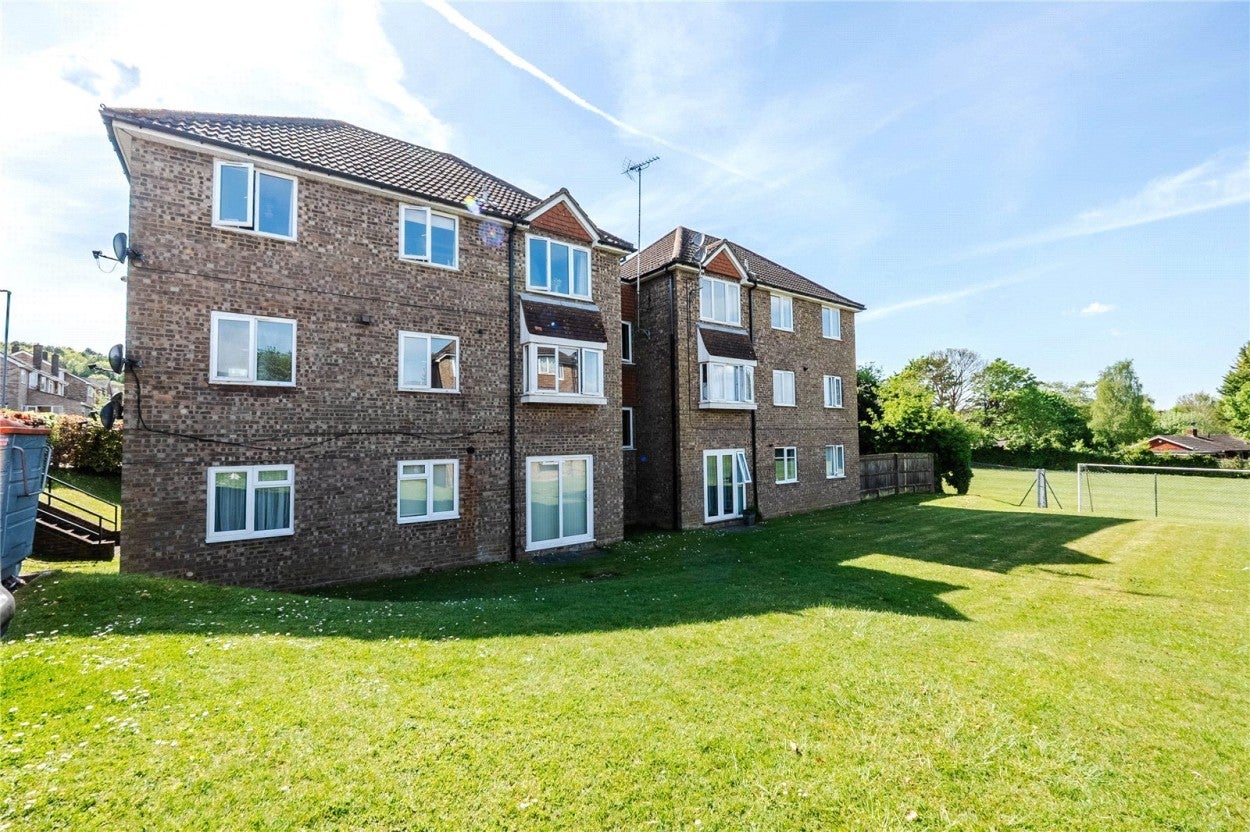 Flat Abbey Mews in Dunstable
