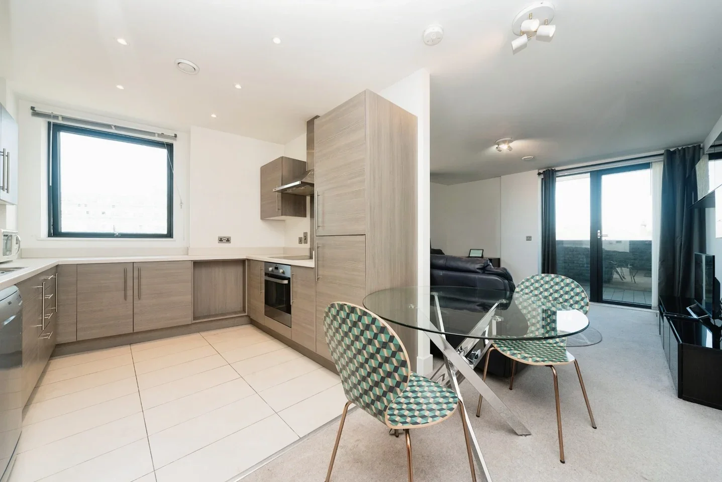 Flat Lockington Road in Greater London