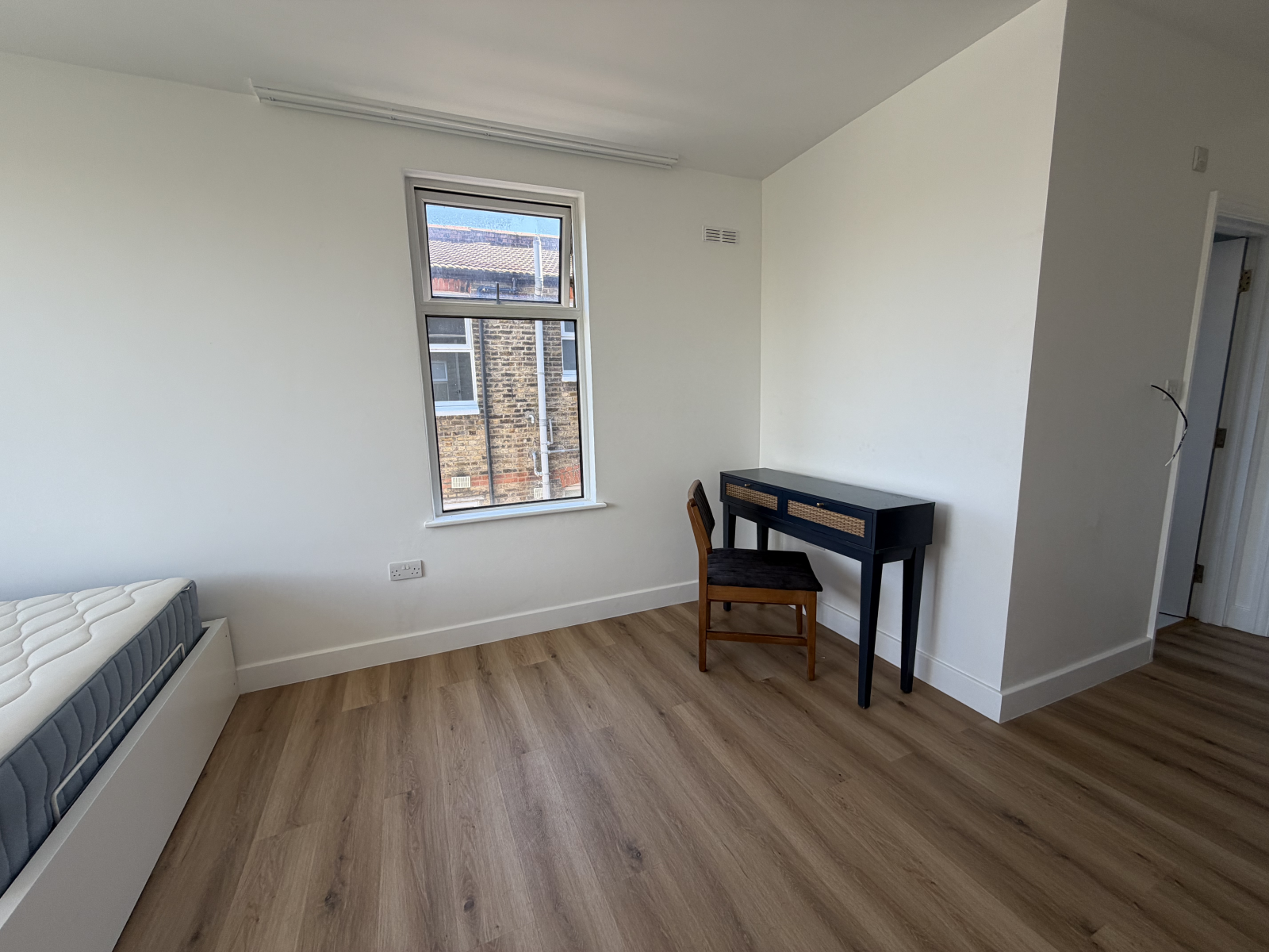 Room Maryland Road in Greater London